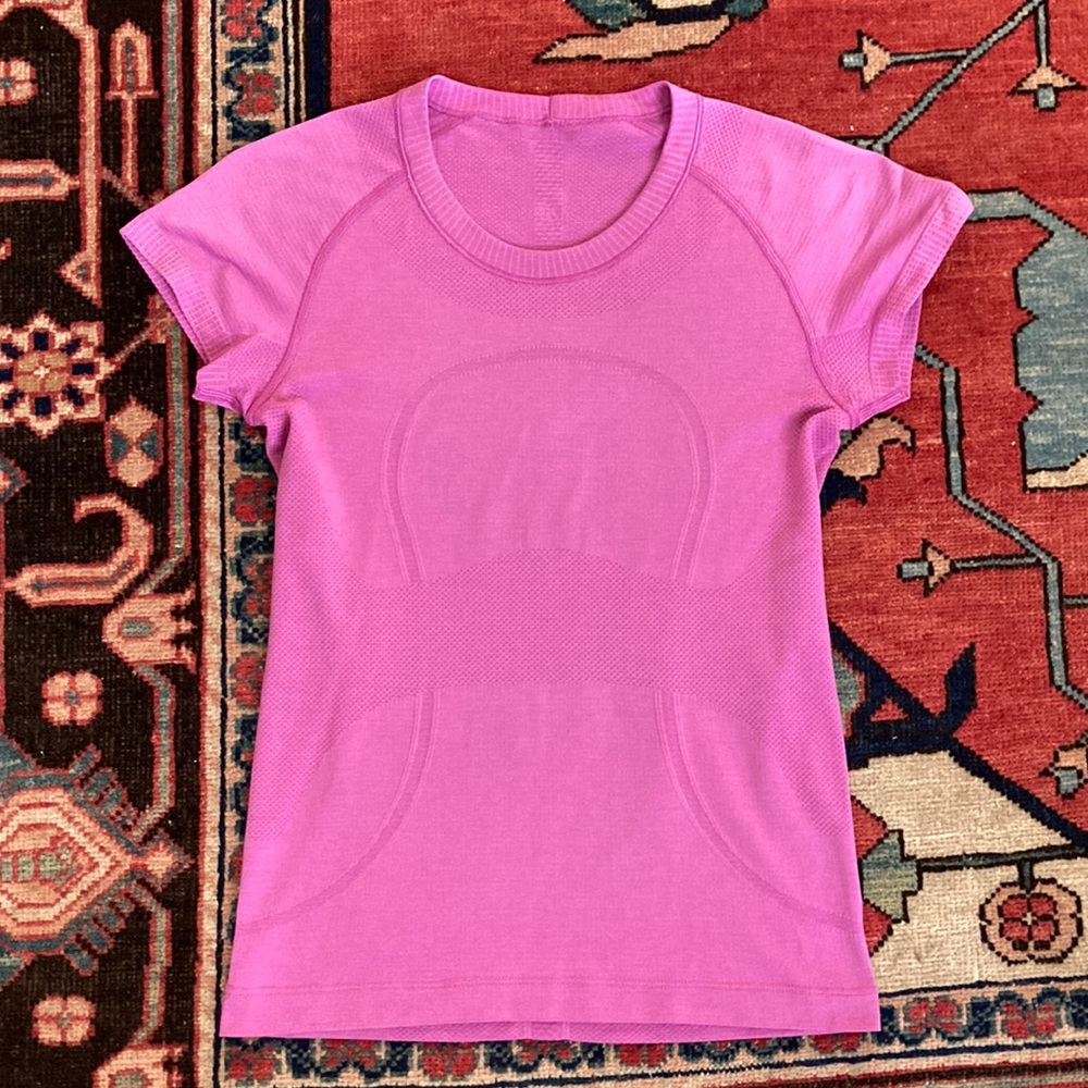 Lululemon swiftly short sleeve size 6